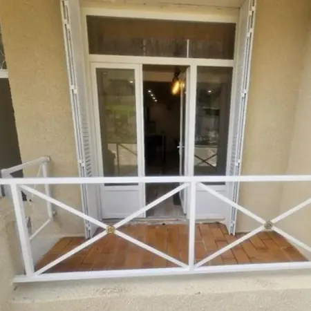 A Savignac-les-ormeaux, 56 M², Balcon Savignac-les-Ormeaux