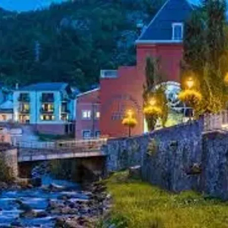 A Savignac-les-ormeaux, 56 M², Balcon Savignac-les-Ormeaux