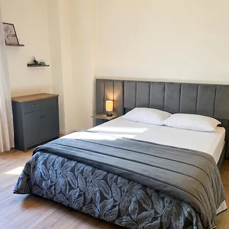 A Savignac-les-ormeaux, 56 M², Balcon
