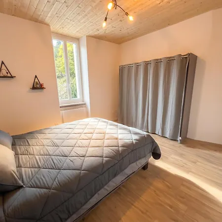 Apartment A Savignac-les-ormeaux, 56 M², Balcon Savignac-les-Ormeaux