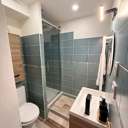 A Savignac-les-ormeaux, 56 M², Balcon *
