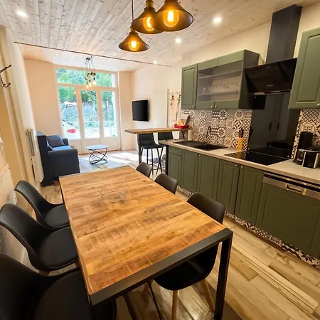 Apartment A Savignac-les-ormeaux, 56 M², Balcon *