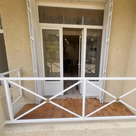 A Savignac-les-ormeaux, 56 M², Balcon