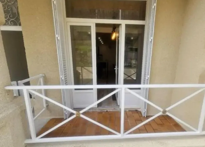 A Savignac-les-ormeaux, 56 M², Balcon Savignac-les-Ormeaux